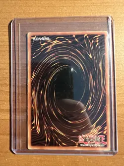 Konami Yu-Gi-Oh! Blue-Eyes White Dragon SDK-001 Ultra Rare Holographic Unlimited - Image 2