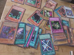 140+ Vintage 1996 YUGIOH Card Lot - Image 3