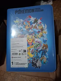 Pokemon Fossil Museum: Pokemon TCG Zip Binder - Image 1