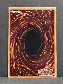 YuGiOh BLUE EYES WHITE DRAGON OP28-EN001 Ultimate Rare OTS Promo - Image 4