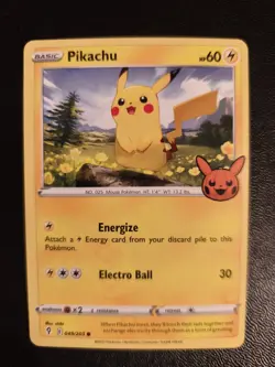 Pokemon TCG Karte Pikachu - STAMPED 049/203 Trick or Trade Halloween 2022 ENG Nm - Image 1