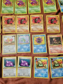 MASSIVE 1st Edition Pokemon Vintage Card Lot JUNGLE and FOSSIL - Image 4