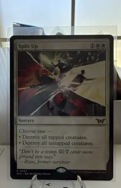 Split Up Duskmourn: House of Horror Regular - Image 1