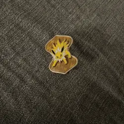 Jolteon VMAX Premium Collection Official Pokemon TCG Enamel Pin - Image 1