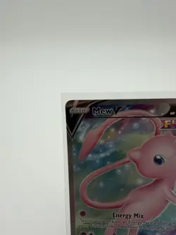 NEAR MINT Pokemon TCG Mew V Fusion Strike 250/264 Ultra Rare Full Art Holo - Image 2