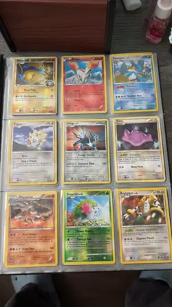 Nintendo Pokemon TCG Majestic Dawn Binder Lot Holo/Regular EN 2008 12 pages - Image 3