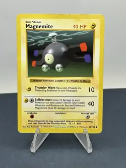 Pokemon Cards: Base Set Shadowless Common: Magnemite 53/102 - Image 1