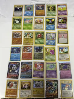 Pokemon TCG Lot Modern/ Vintage, Wizards Of The Coast 30 NM/MINT Cards In Photos - Image 1