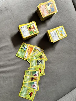 Huge Collection Bulk Lot of 600+ Pokemon Cards Mixed WOTC Vintage NM-DAMAGED - Image 2