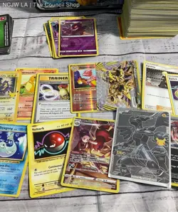 Lot Of 100+ Common & Holo Pokemon Cards Trading Cards - Image 3