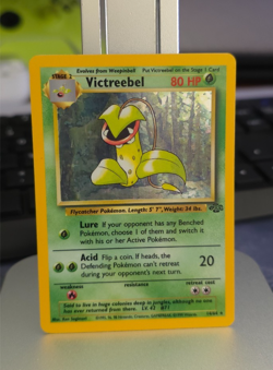 Pokemon Victreebel Jungle Holo Rare 14/64 80 English Pokemon TCG Card 1999 - Image 1