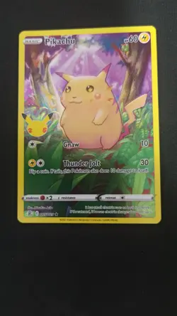 Pikachu 005/025 Holo Rare Celebrations Pokemon - Image 4