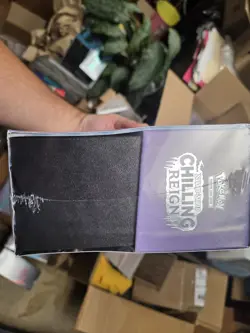 Pokemon TCG Sword & Shield Chilling Reign Elite Trainer Box ETB Sealed New - Image 3