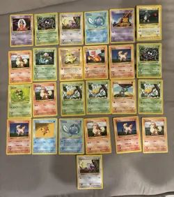 Pokemon TCG 25 card Shadowless lot - Image 1