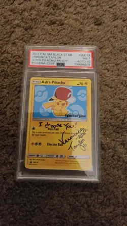 PSA AUTO 10 Pokemon TCG 2017 Black Star Ash's Pikachu SM113 Veronica Taylor - Image 1