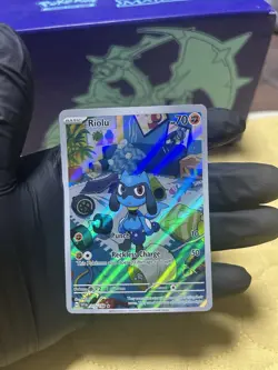 Pokemon TCG Riolu Illustration Rare Card #215/198 Scarlet & Violet - Image 1