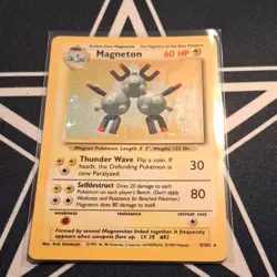 Pokemon Magneton 9/102 Base Set Holo Rare 60 HP Stage 1 English Pokemon TCG 1999 - Image 1