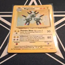 Pokemon Magneton 9/102 Base Set Holo Rare 60 HP Stage 1 English Pokemon TCG 1999 - Image 3