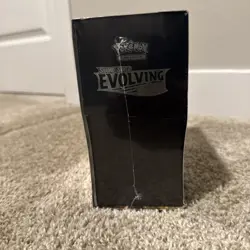 Pokemon Evolving Skies Elite Trainer Box ETB - EXACT ITEM (See all images) - Image 2