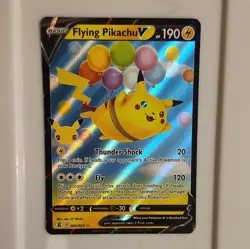 Pokemon TCG Pikachu 005/025 Celebrations Holo Holo Rare Basic 60 HP English - Image 1