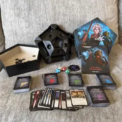 Magic the Gathering Game Night 2019 Edition Missing 1 Dice & 2 Platforms - Image 1