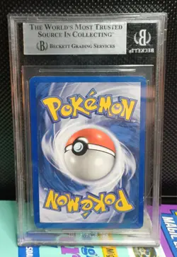 Chinese Unlimited Pokemon Card 12/102 Base Set Ninetales 1999-2000 Beckett 7.5 - Image 2