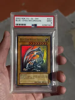 Blue-Eyes White Dragon SDK-001 Starter Deck Kaiba Edition PSA 9 With Holo Bleed - Image 3