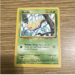 Wizards of the Coast Pokemon TCG Base Set Weedle 69/102 Common EN 40 HP 1999 - Image 1