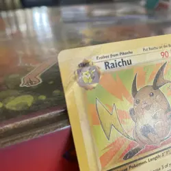Pokemon TCG Raichu Fossil 29/62 Rare non Holo (Top left creased)vintage WOTC - Image 4