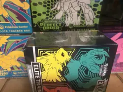 Pokemon Sword & Shield Evolving Skies ETB SEALED - Jolteon Elite Trainer Box - Image 3