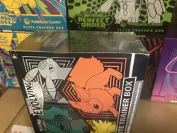 Pokemon Sword & Shield Evolving Skies ETB SEALED - Jolteon Elite Trainer Box - Image 4