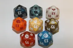 MTG Magic the Gathering Lot of 8 rare spindown d20 dice From the Vault - Image 1