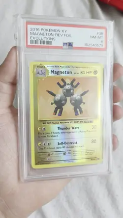 2016 POKEMON XY EVOLUTIONS #38 MAGNETON-REV.FOIL EVOLUTIONS (PSA NM-MT 8) - Image 2
