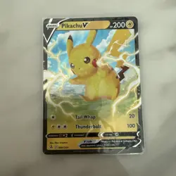 Pikachu V #86 Pokemon Fusion Strike Pokemon TCG - Image 1