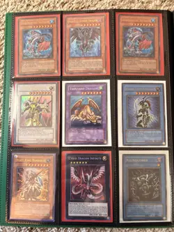 Yu-Gi-Oh! Collection Binder! 100% Full - 360 Cards - Vintage - Blue Eyes, DMG - Image 4
