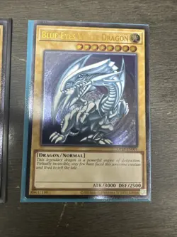 Yu-Gi-Oh Blue-Eyes White Dragon OP28-EN001 Ultimate Rare Playset Great Condition - Image 4