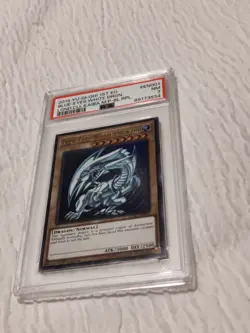 2018 Yu-Gi-Oh! Legendary Collection 1st Edition #EN001 Blue Eyes White Dragon - Image 1