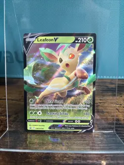 Pokemon TCG Leafeon V - SWSH194 - SwSh Promos - Image 1