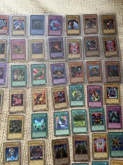Yu-Gi-Oh 100 Card Lot LOB/SDK/SDY Era – Dark Magician + More (Mixed Condition) - Image 5