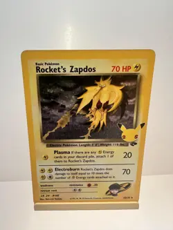 Rocket's Zapdos 15/132 holo Celebrations: Classic Collection Pokemon NM - Image 1