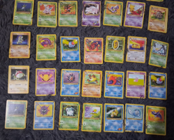 Pokemon TCG Card Lot of 90 (Vintage) BASE ONLY MP-NM. 21 Energy/19 Trainer Card - Image 3