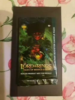Magic: The Gathering Lord of the Rings Collector Booster Sample Pack - Image 1