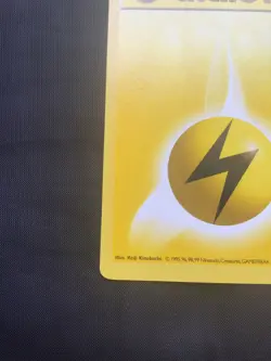 Pokemon Cards: Base Set 1st Edition Common: Lightning Energy 100/102 - Image 5
