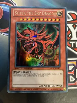 Yu-Gi-Oh! Slifer the Sky Dragon LC01-EN002 2003 Misprint/Miscut Limited Englisch - Image 1