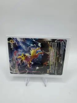 Jolteon VMAX SWSH184 Pokemon TCG Sword & Shield Black Star Promo NM - Image 4
