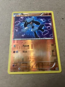 Riolu 75/135 Reverse Black and White Pokemon Card NB 08 Plasma Storm - Image 2