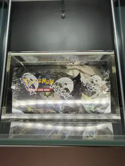 Pokemon Vivid Voltage Booster Box Sword & Shield English Sealed with case - Image 2