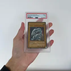 Blue Eyes White Dragon SDK-E001 (PSA 5) YuGiOh Card - Starter Deck Kaiba. - Image 2