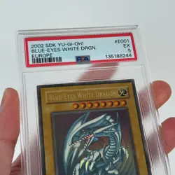 Blue Eyes White Dragon SDK-E001 (PSA 5) YuGiOh Card - Starter Deck Kaiba. - Image 5