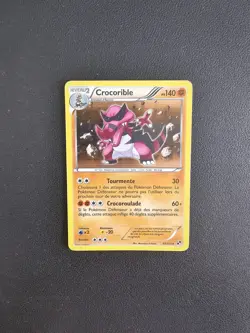 Carte Pokemon Crocorible Holo 65/114 Noir et Blanc FR - Image 1